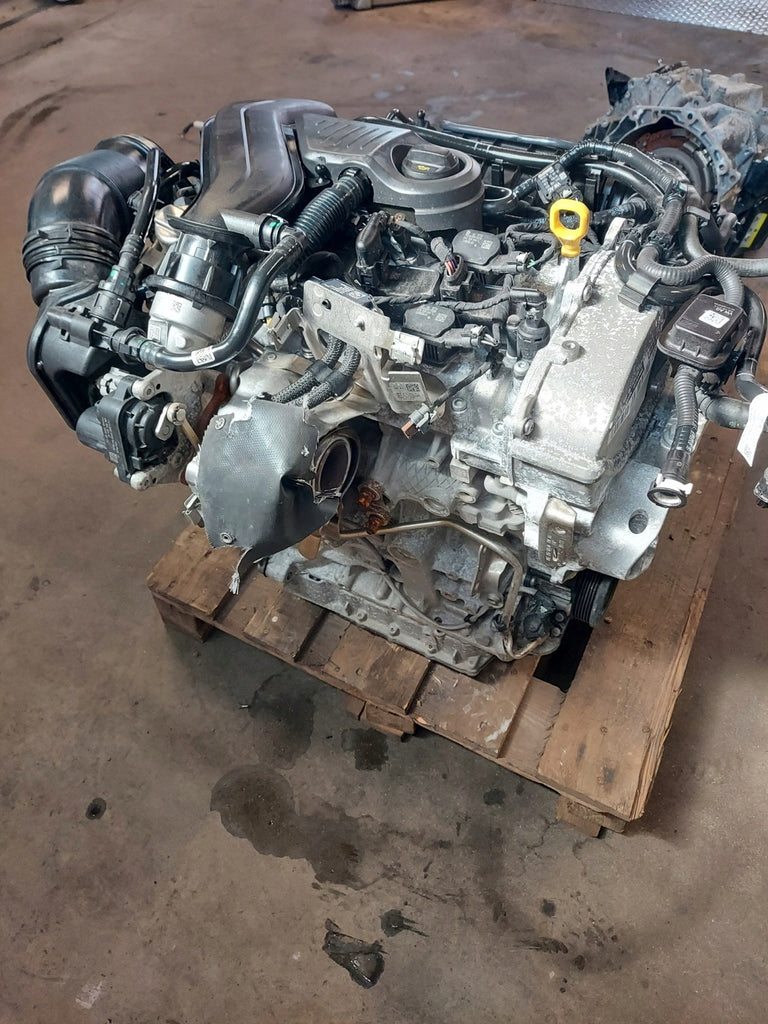 Motor Audi Seat Skoda VW DXD 1.5 TSI 18TKm Benzin Engine Komplett