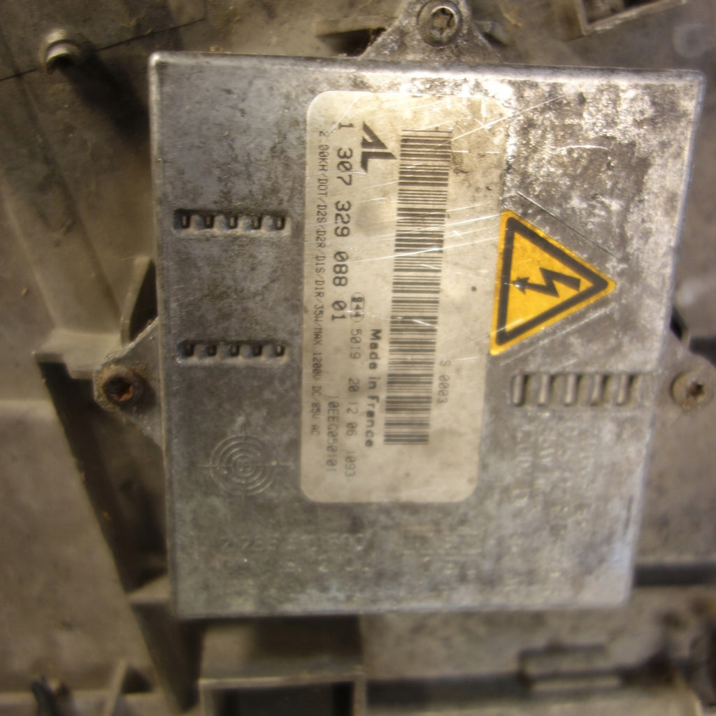 Frontscheinwerfer Mercedes-Benz W203 A2038203559 Links Scheinwerfer Headlight SCH7464307880in