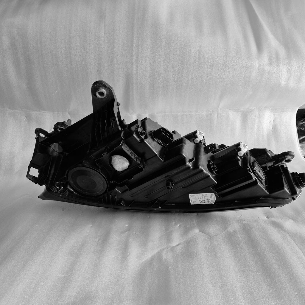 Frontscheinwerfer Skoda Enyaq 5LB941015F Links Scheinwerfer Headlight SCH6185032364az