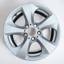 Laden Sie das Bild in den Galerie-Viewer, 1x Alufelge 17 Zoll 7.5&quot; 5x120 6850938 BMW F10 Rim Wheel