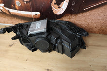 Laden Sie das Bild in den Galerie-Viewer, Frontscheinwerfer Skoda Fabia III 6V1941015E LED Links Scheinwerfer Headlight