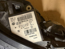 Laden Sie das Bild in den Galerie-Viewer, Frontscheinwerfer BMW 5 E60 E61 7044672-05 Rechts Scheinwerfer Headlight SCH5487820230pm