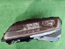 Load image into Gallery viewer, Frontscheinwerfer Skoda Superb III 3V1941017D Xenon Links Scheinwerfer Headlight