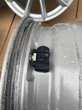 Laden Sie das Bild in den Galerie-Viewer, 4x Alufelge 16 Zoll 7.0" 5x120 52ET 6855080 BMW 1 F40 Rim Wheel FEL4826707092fk