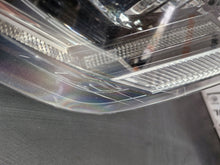 Laden Sie das Bild in den Galerie-Viewer, Frontscheinwerfer VW Polo 2G1941035F Links Scheinwerfer Headlight SCH9361838982yj