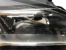 Laden Sie das Bild in den Galerie-Viewer, Frontscheinwerfer Opel Astra 39077801 Rechts Scheinwerfer Headlight SCH1840610927qf