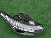 Laden Sie das Bild in den Galerie-Viewer, Frontscheinwerfer Mercedes-Benz Vito W447 A4479064700 Full LED Rechts Headlight SCH2839419825fz