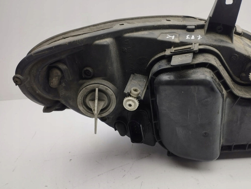 Frontscheinwerfer Mercedes-Benz Viano W639 Vito 24670300 Links Headlight