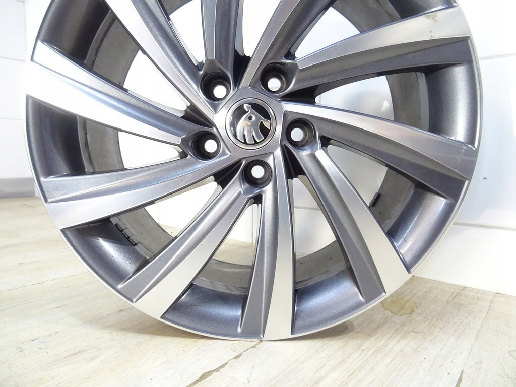 1x Alufelge 18 Zoll 7.5" 5x112 48ET 5E3601025H Skoda Octavia Rim Wheel