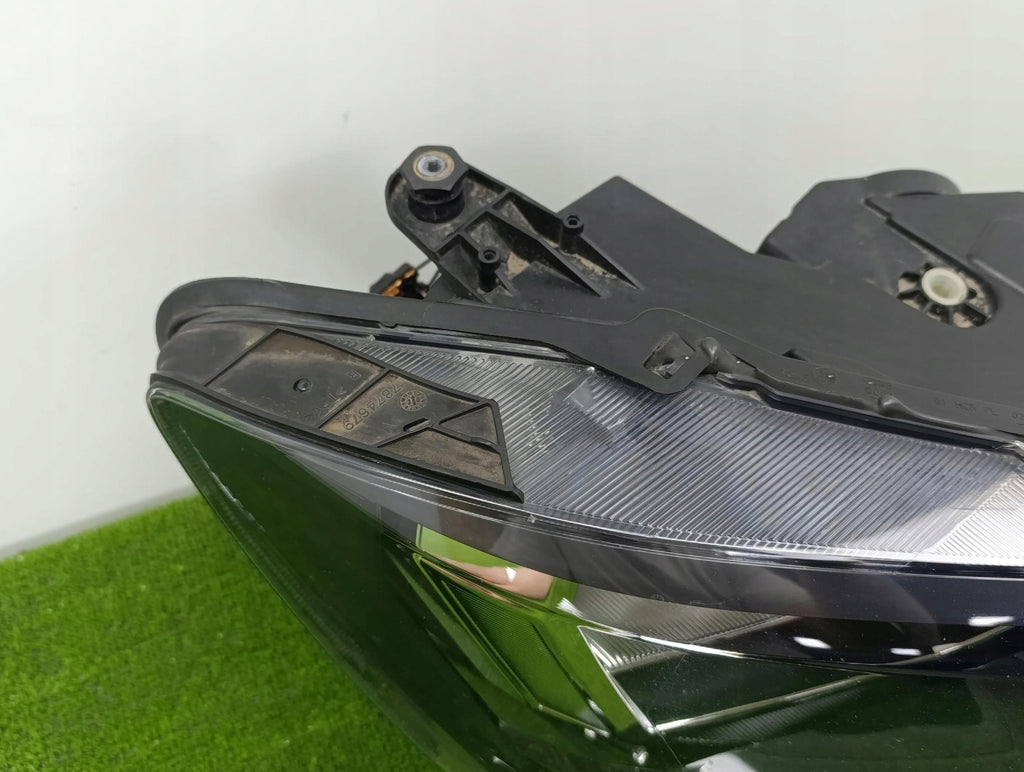 Frontscheinwerfer VW Caddy 2K8941006A Rechts Scheinwerfer Headlight SCH8253118791pa