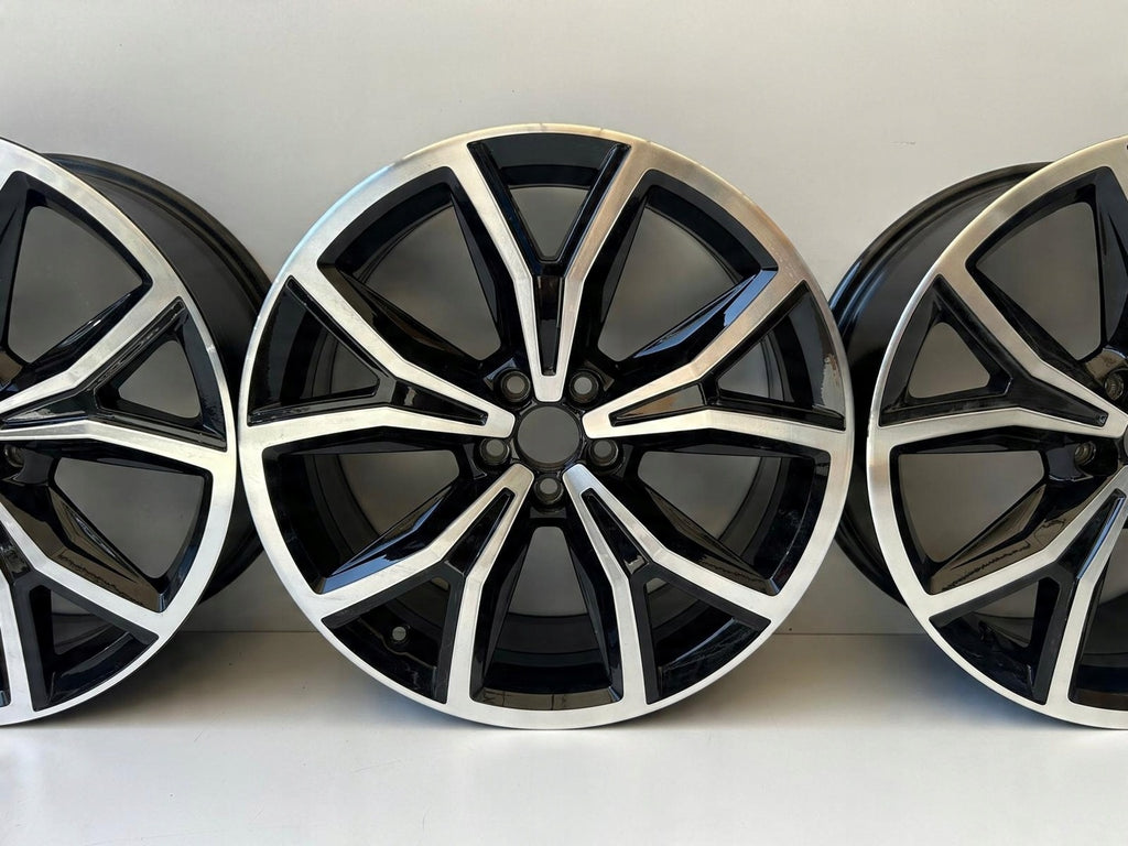 4x Alufelge 18 Zoll 7.0" 5x112 39ET Glanz Schwarz 2GM601025F VW T-Cross T Cross