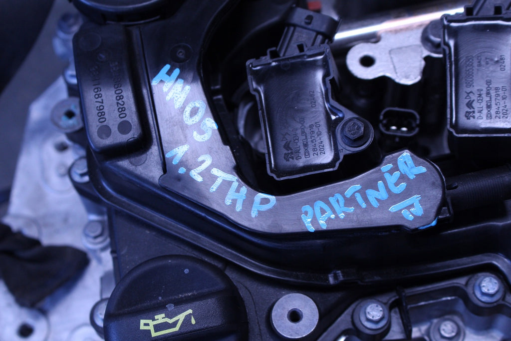 Motor Peugeot Partner HN05 1.2 THP 2024 Benzin Engine Unkomplett