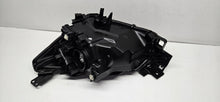 Laden Sie das Bild in den Galerie-Viewer, Frontscheinwerfer Mazda II DB5J-51030 Rechts Scheinwerfer Headlight