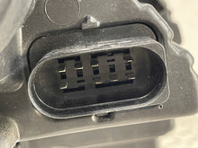 Laden Sie das Bild in den Galerie-Viewer, Frontscheinwerfer VW Passat B7 3AB941005 Links Scheinwerfer Headlight SCH6719734603av