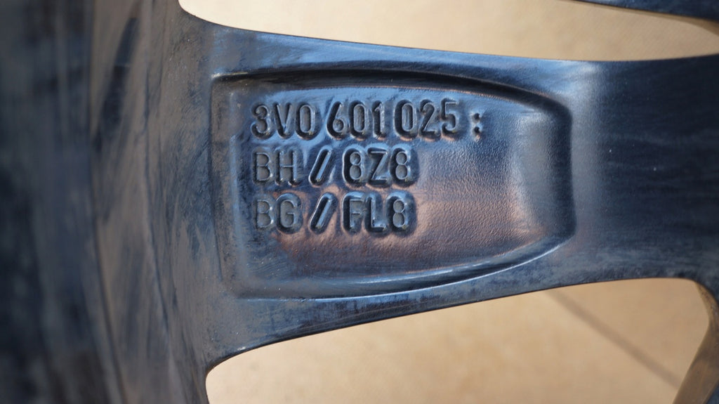 1x Alufelge 17 Zoll 6.5" 5x112 41ET 3V0601025 Skoda Superb Iii Rim Wheel