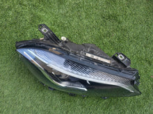 Laden Sie das Bild in den Galerie-Viewer, Frontscheinwerfer Mercedes-Benz W176 A1769069000 LED Rechts Headlight SCH3985559368cu