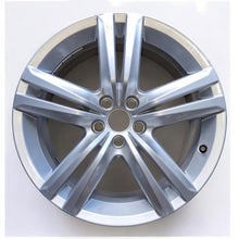 Load image into Gallery viewer, 1x Alufelge 17 Zoll 7.0&quot; 5x100 43ET Schwarz 6J0601025Q Seat Ibiza Iv Rim Wheel