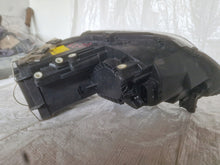 Load image into Gallery viewer, Frontscheinwerfer VW Touran Caddy 1T0941031K Xenon Links Scheinwerfer Headlight