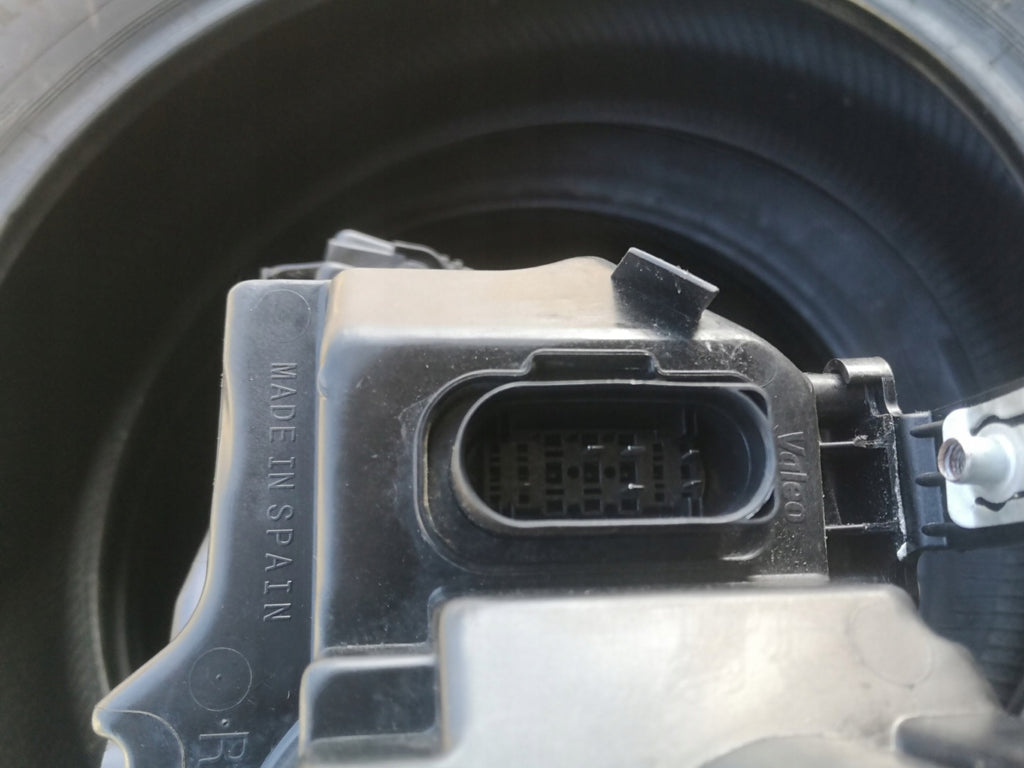 Frontscheinwerfer VW Polo 2G1941036H Rechts Scheinwerfer Headlight SCH2887190024go