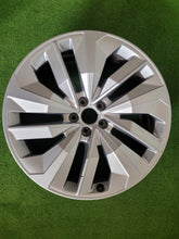 Laden Sie das Bild in den Galerie-Viewer, 1x Alufelge 20 Zoll 9.0&quot; 5x112 4KE601025N Audi Etron Rim Wheel