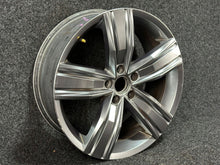 Load image into Gallery viewer, 1x Alufelge 19 Zoll 5NN601025C VW Tiguan Allspace Rim Wheel FEL9116565457ka