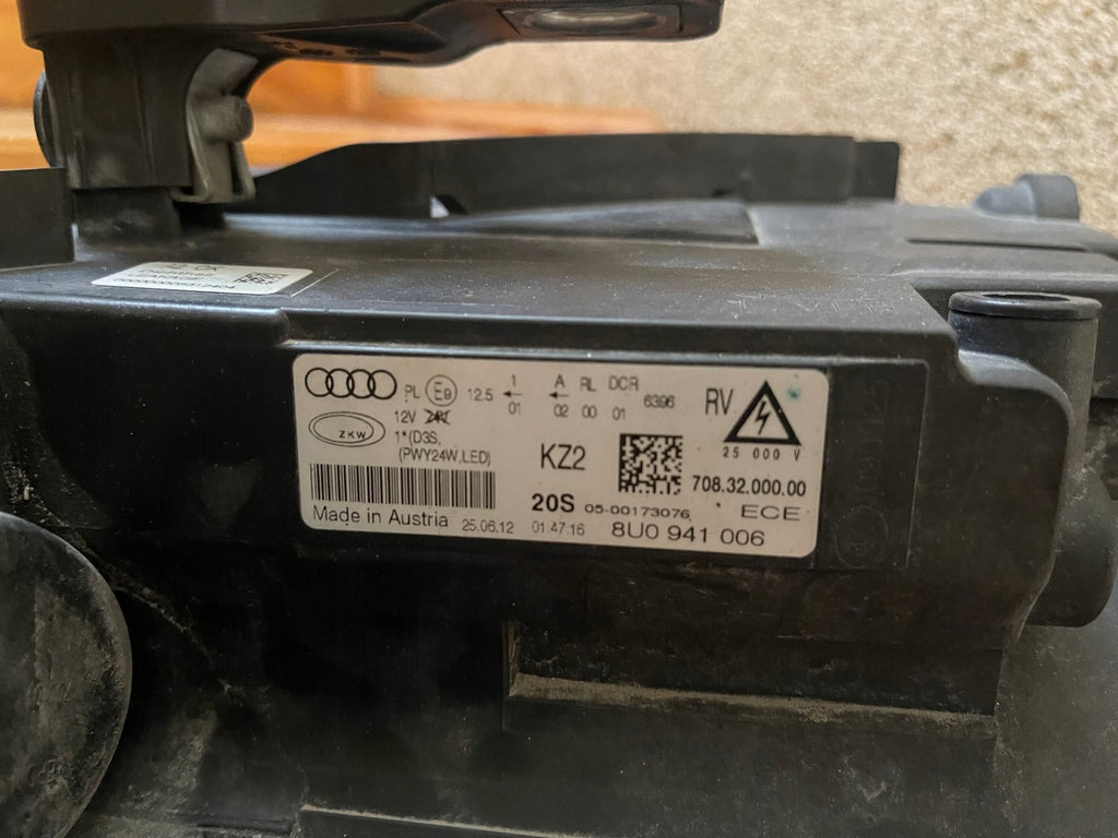 Frontscheinwerfer Audi Q3 8U0941006 Rechts Scheinwerfer Headlight