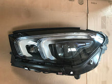Laden Sie das Bild in den Galerie-Viewer, Frontscheinwerfer Mercedes-Benz Gle A1679065906 LED Rechts oder Links