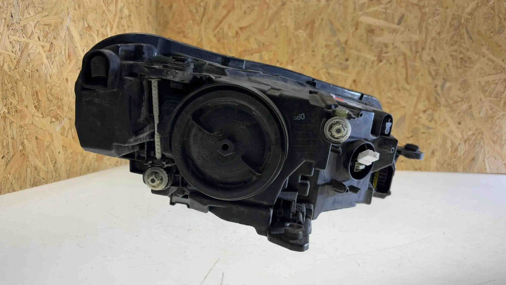 Frontscheinwerfer Skoda Superb I 3V1941015B Ein Stück (Rechts oder Links)