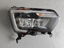 Load image into Gallery viewer, Frontscheinwerfer Renault Master 260105567R Rechts Scheinwerfer Headlight SCH6001312986db