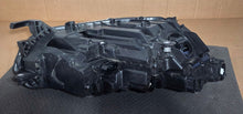 Laden Sie das Bild in den Galerie-Viewer, Frontscheinwerfer Skoda Octavia IV 5E4941015A Links Scheinwerfer Headlight SCH5932914825vk