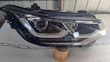 Laden Sie das Bild in den Galerie-Viewer, Frontscheinwerfer VW Tiguan 5NB941082C Rechts Scheinwerfer Headlight