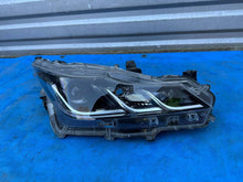 Laden Sie das Bild in den Galerie-Viewer, Frontscheinwerfer Toyota Corolla 8111002T31 Rechts Scheinwerfer Headlight SCH6320362274nv