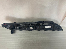 Laden Sie das Bild in den Galerie-Viewer, Frontscheinwerfer Mitsubishi Eclipse Cross EDM92205010 LED Links Headlight