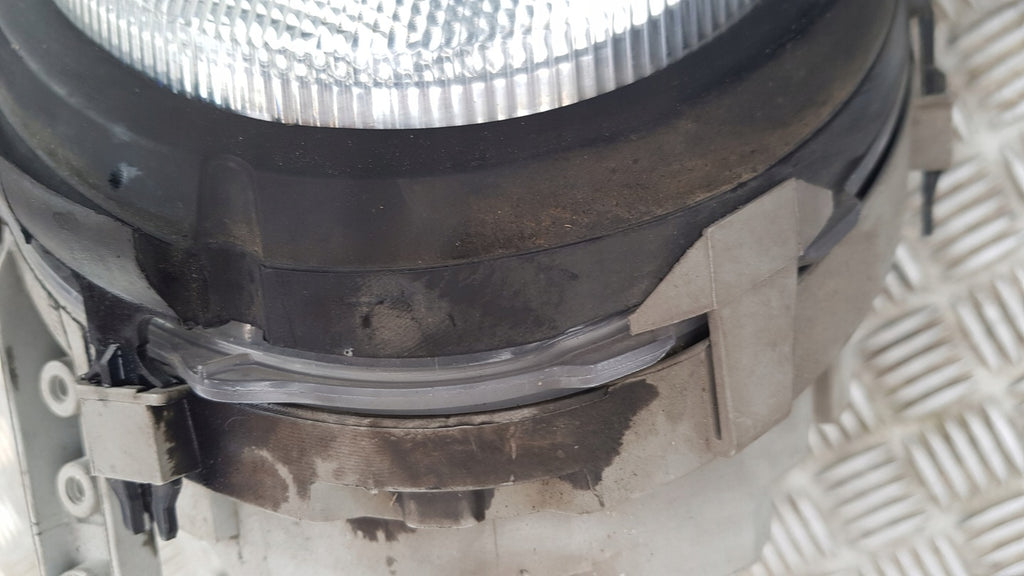 Frontscheinwerfer Mercedes-Benz W203 Xenon Rechts Scheinwerfer Headlight SCH7829187522nt