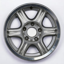 Laden Sie das Bild in den Galerie-Viewer, 1x Alufelge 15 Zoll 7.0&quot; 5x120 47ET Glanz Silber 1181483 BMW E36 Rim Wheel