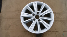 Load image into Gallery viewer, 1x Alufelge 16 Zoll 6.5" 5x112 33ET Glanz Silber 7N5601025 Seat I Rim Wheel FEL6307054406hy
