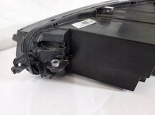 Load image into Gallery viewer, Frontscheinwerfer VW Passat 3J1941006 Rechts Scheinwerfer Headlight SCH8518205179tl