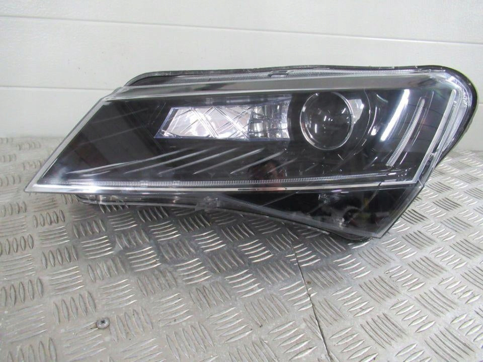 Frontscheinwerfer Skoda Superb III 3V1941015B Xenon Links Scheinwerfer Headlight SCH2088996300vc