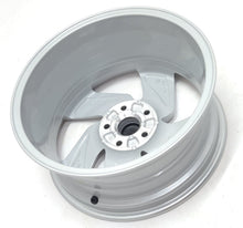 Load image into Gallery viewer, 1x Alufelge 17 Zoll 7.5" 5x112 51ET Glanz Silber 5H0601025E VW Golf Viii FEL1894696474wd
