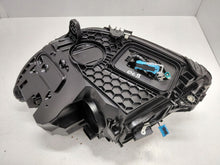 Laden Sie das Bild in den Galerie-Viewer, Frontscheinwerfer Mercedes-Benz W206 A2069062204 Rechts Scheinwerfer Headlight SCH9985609300jb