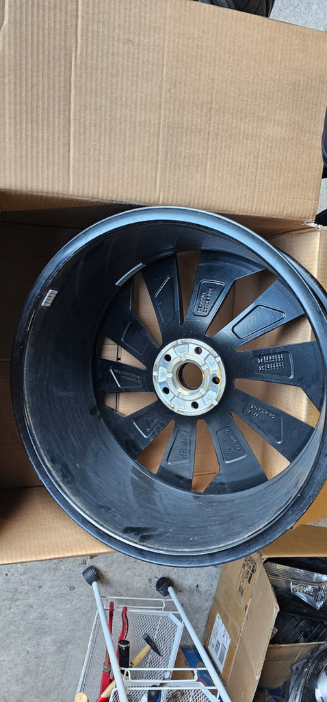 1x Alufelge 21 Zoll 9.0" 5x112 42ET 5LA601025CE Skoda Enyaq Rim Wheel FEL3510577001jo