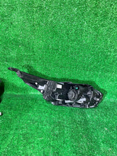 Laden Sie das Bild in den Galerie-Viewer, Frontscheinwerfer Kia Ceed 92101J7500 LED Links Scheinwerfer Headlight