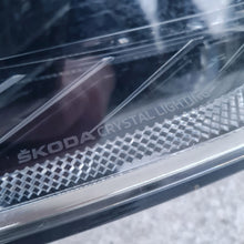 Load image into Gallery viewer, Frontscheinwerfer Skoda Octavia IV 5E4941016A 5E4941015 Full LED Ein Satz SCH6633208264fy