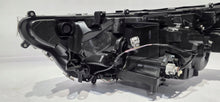 Laden Sie das Bild in den Galerie-Viewer, Frontscheinwerfer Toyota V LED Rechts Scheinwerfer Headlight SCH3191161268ks