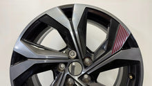 Laden Sie das Bild in den Galerie-Viewer, 1x Alufelge 18 Zoll 7.0" 5x114.3 35ET Glanz Schwarz 403003156R Renault Arkana FEL9713161293ls
