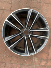 Laden Sie das Bild in den Galerie-Viewer, 1x Alufelge 19 Zoll 8.5" 5x112 25ET Glanz Grau 6887591 BMW 7 G11 Mg Rim Wheel FEL7612757300ic