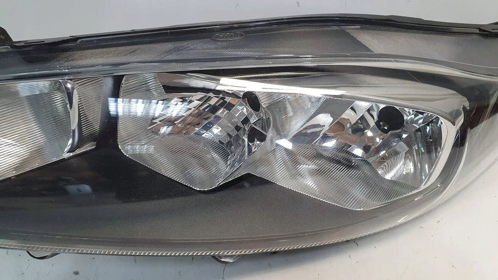 Frontscheinwerfer Ford Fiesta C1BB-13W030-AD Links Scheinwerfer Headlight