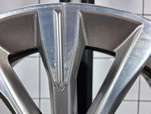 Load image into Gallery viewer, 1x Alufelge 17 Zoll 7.5" 5x120 54ET Glanz Silber 6856085 BMW 1 F40 Rim Wheel FEL9105585513kf