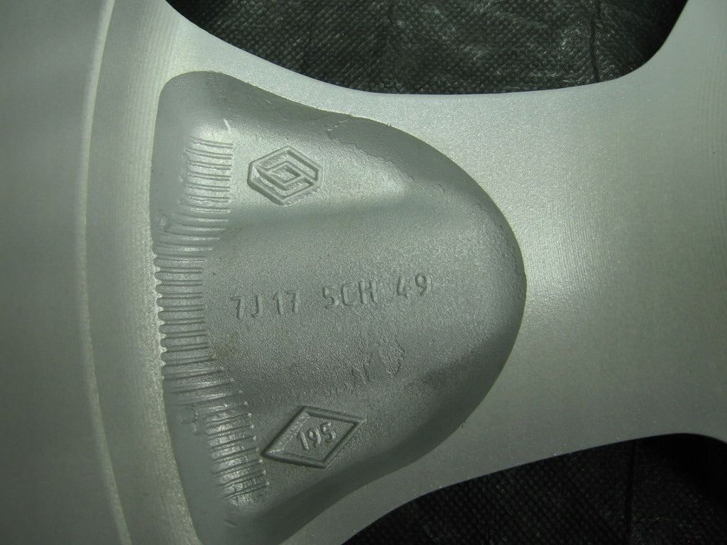 1x Alufelge 17 Zoll 7.0" 5x114.3 49ET 403000051R Renault Megane Fluence