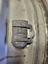 Laden Sie das Bild in den Galerie-Viewer, 1x Alufelge 14 Zoll 5.0&quot; 4x100 49ET Glanz Silber 52910-1Y390 Kia Mg Rim Wheel